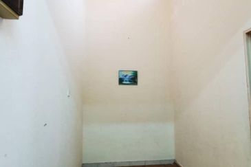 Double Storey House For Sale @ Seri Setali Free Hold