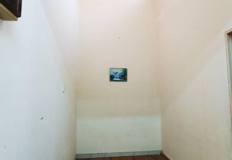 Double Storey House For Sale @ Seri Setali Free Hold