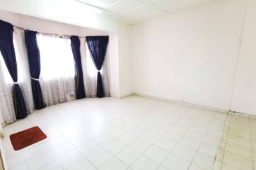 Double Storey House For Sale @ Seri Setali Free Hold