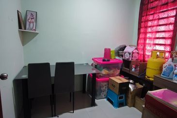 1.5 TINGKAT BANDAR KUANTAN PUTERI (THE TRENDS) Bawah Market Value