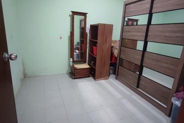 1.5 TINGKAT BANDAR KUANTAN PUTERI (THE TRENDS) Bawah Market Value