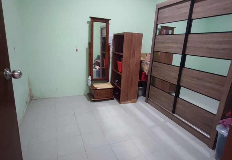 1.5 TINGKAT BANDAR KUANTAN PUTERI (THE TRENDS) Bawah Market Value