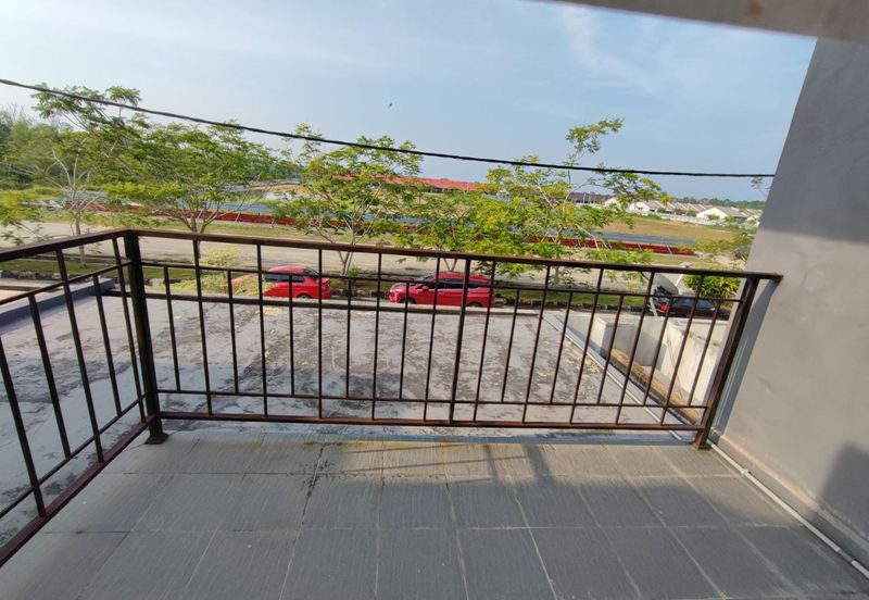 TERES 1 1/2TINGKAT PERUMAHAN BANDAR KUANTAN PUTRI 