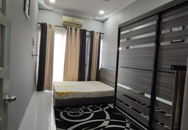 TERES 1 1/2TINGKAT PERUMAHAN BANDAR KUANTAN PUTRI 