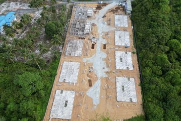 Lot 8 Taman Jambu Makmur Pekan