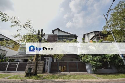 Beautiful 3-storey Semi-D in Laman Seri Seksyen 13 Shah Alam For Sale, Selangor, Shah Alam