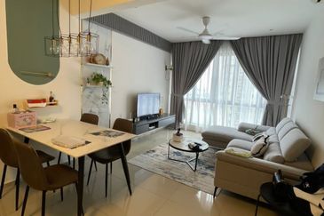 Gravit8 @ Klang South