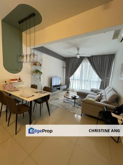 RENOVATED & FULLY FURNISHED @ASHINO RESIDENCES, GRAVIT 8 , KLANG, SELANGOR, Selangor, Klang