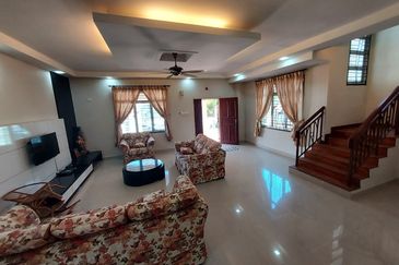 Kulai Bandar Putra - Jalan Kempas - Double Storey Semi-D 10-ft vacant Land