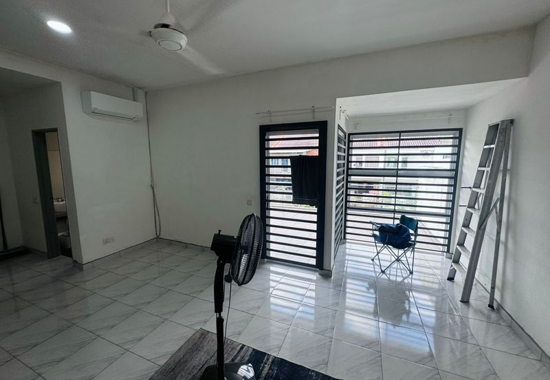 Kulai - Jalan Desa Baiduri 2 - Double Storey Terrace House