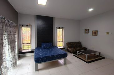 Kulai - Taman Scientex, Kelapa Sawit - 2 storey Semi D Corner Lot