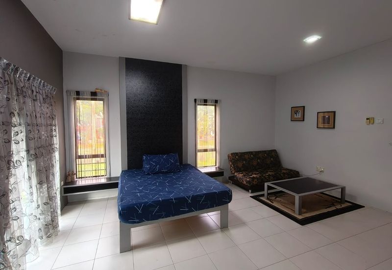 Kulai - Taman Scientex, Kelapa Sawit - 2 storey Semi D Corner Lot