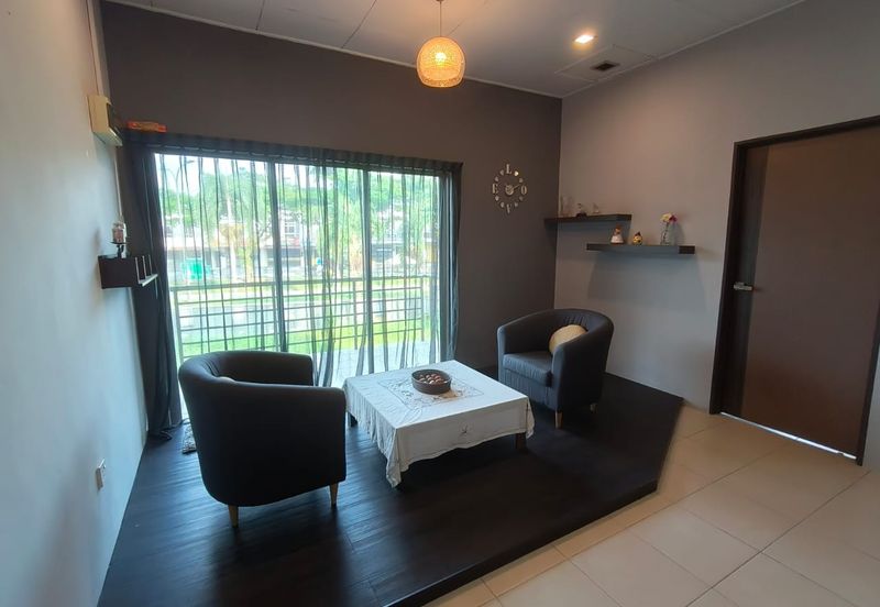 Kulai - Taman Scientex, Kelapa Sawit - 2 storey Semi D Corner Lot