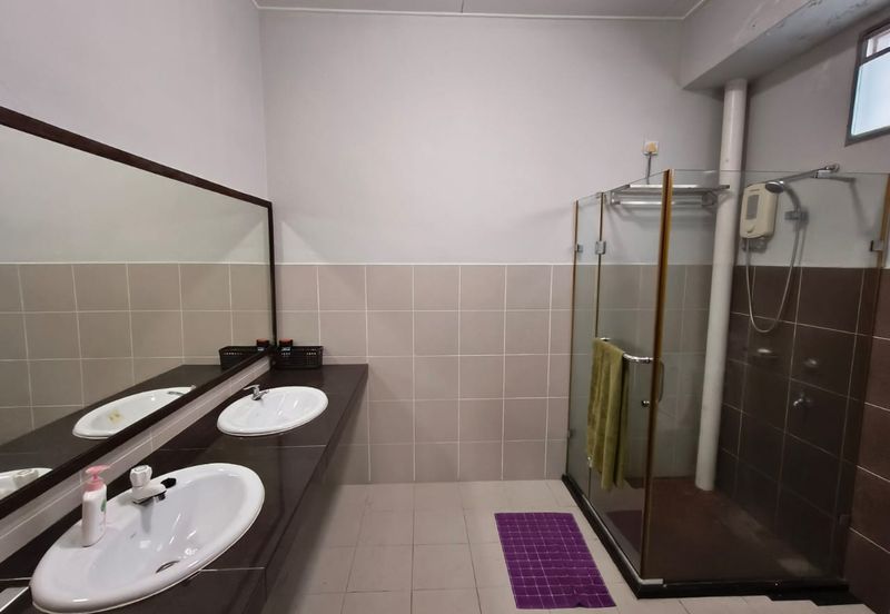 Kulai - Taman Scientex, Kelapa Sawit - 2 storey Semi D Corner Lot