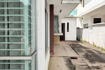 JB Ulu Tiram - Jalan Sasa, Taman Gaya - Precinct 5A🎉 2 Storey Cluster House