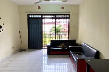 JB Skudai Villa Apartment - Jalan Aman 