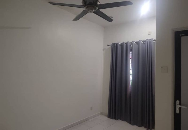 Kulai Indahpura - Jalan Kemboja ✅Double Storey Terrace House Unblock View