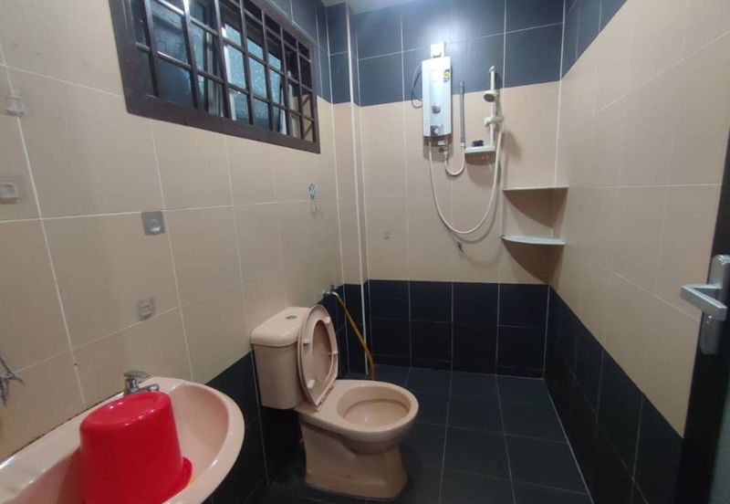 Kulai Indahpura - Jalan Kemboja ✅Double Storey Terrace House Unblock View