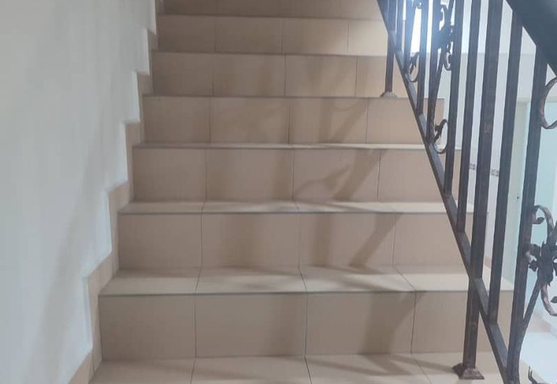 Kulai Indahpura - Jalan Kemboja ✅Double Storey Terrace House Unblock View