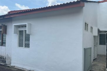 Skudai - Taman University - Single Storey House