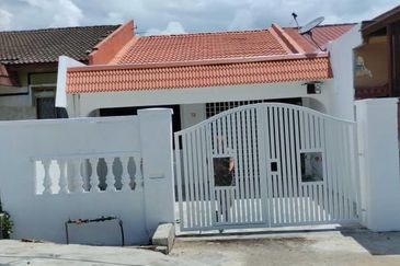 Skudai - Taman University - Single Storey House