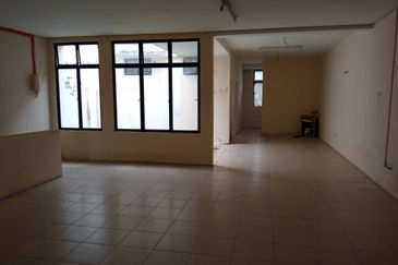 Kulai , Jalan Jambu Bol - Double Storey Terrace Shop - (Behind Public Bank Kulai) 