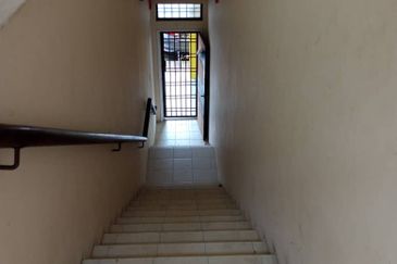 Kulai , Jalan Jambu Bol - Double Storey Terrace Shop - (Behind Public Bank Kulai) 