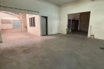 Kulai Saleng-Taman Saleng Jaya-Jalan Jelawat-Single Storey Shop 单层店面