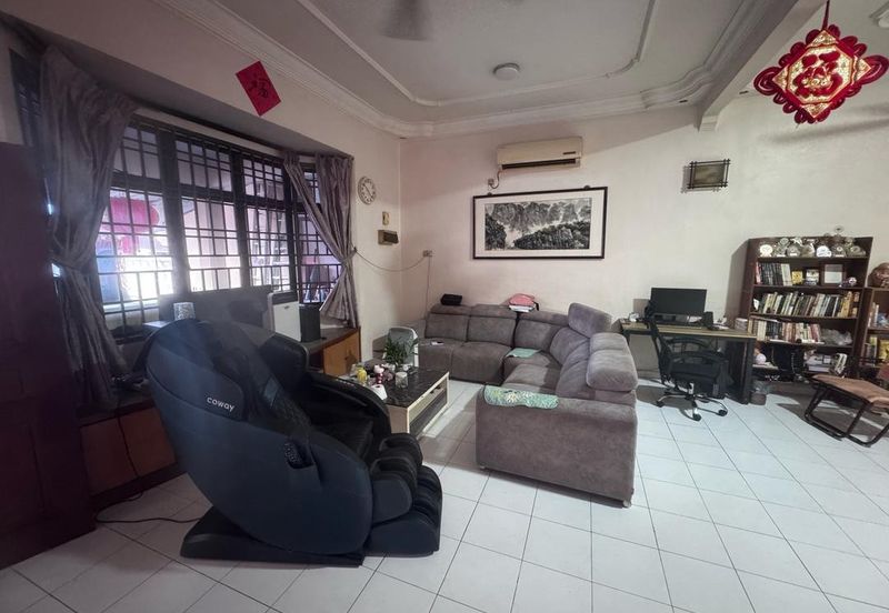 Kulai - Taman Kulai Utama -Jalan Bunga Ros - Double storey house