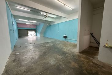 Kulai Saleng- Taman Muhibbah -Jalan Jambu Batu ✅Double Storey Shoplot