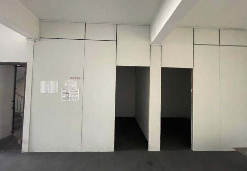 Kulai - Taman Putri Kulai - 3 storey shoplot