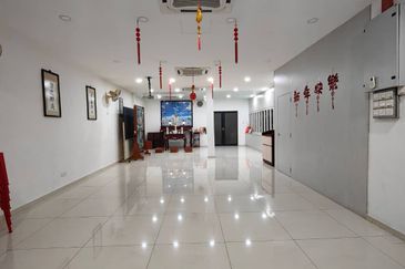  JB Johor Jaya- Jalan Rosmerah 2/11 - 3 Storey Shop Lot*🌈