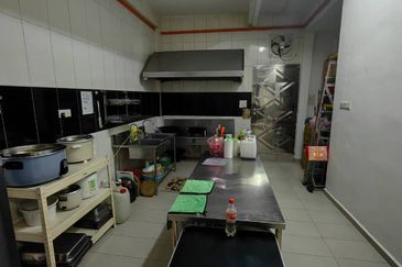  JB Johor Jaya- Jalan Rosmerah 2/11 - 3 Storey Shop Lot*🌈