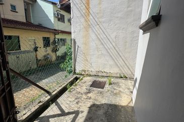 JB Skudai - Taman Impian Emas🎉 2 Storey House 