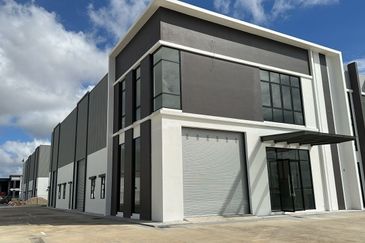 JB - Eco Business Park 2 (Phase 3) x 2 unit  -1.5 Storey Semi Detached Factory