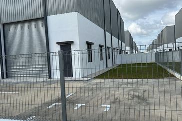 JB - Eco Business Park 2 (Phase 3) x 2 unit  -1.5 Storey Semi Detached Factory