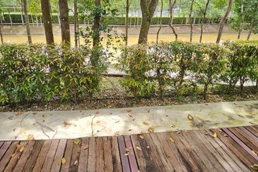 JB Gelang Patah - Bayou Creek Leisure Farm - 2 Storey Terrace House 