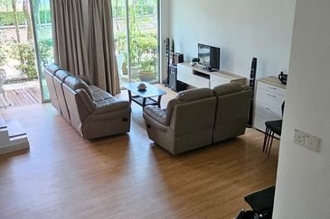 JB Gelang Patah - Bayou Creek Leisure Farm - 2 Storey Terrace House 