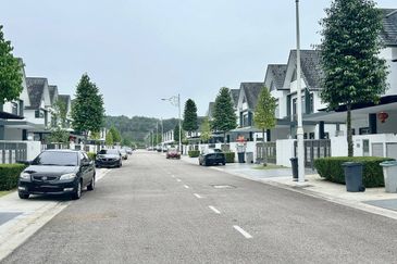 Johor Bahru / Mount Austin / Bradford Eco Spring , Taman Ekoflora , Jalan Ekoflora 1/xx - Double Storey Cluster House