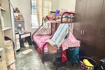 Skudai / Taman Universiti / Jalan Kemuliaan / 1 Storey House