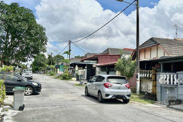Skudai / Taman Universiti / Jalan Kemuliaan / 1 Storey House