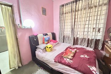 Skudai / Taman Universiti / Jalan Kemuliaan / 1 Storey House