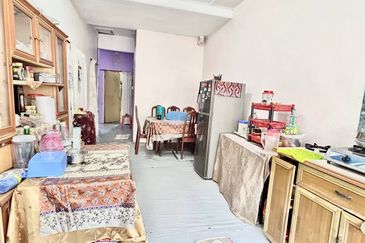 Skudai / Taman Universiti / Jalan Kemuliaan / 1 Storey House