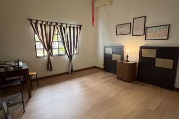 Kulai IOI - Bandar Putra @Palm Villa 【Gate A】 Bungalow 