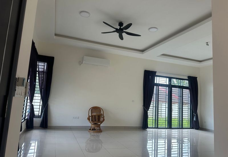 Kulai / Taman Gemilang Height Corner / ✅Double Storey Semi D Corner lot