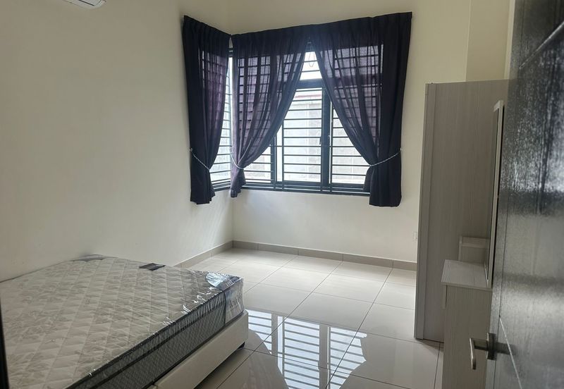 Kulai / Taman Gemilang Height Corner / ✅Double Storey Semi D Corner lot