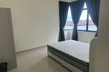 Kulai / Taman Gemilang Height Corner / ✅Double Storey Semi D Corner lot