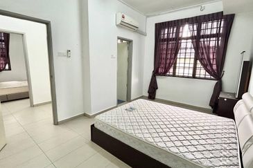 JB / Taman Desa Tebrau  / Jalan Harmonium 22- / Corner lot Double Storey