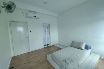 JB / Kempas Utama / D'Summit Residences / Apartment