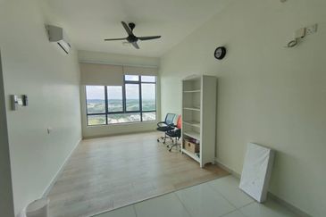 JB / Kempas Utama / D'Summit Residences / Apartment